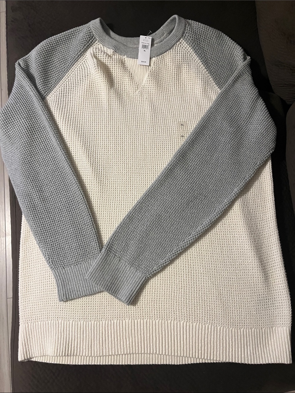 GAP Two-Tone Crewneck Sweater in Cream and Light Gray